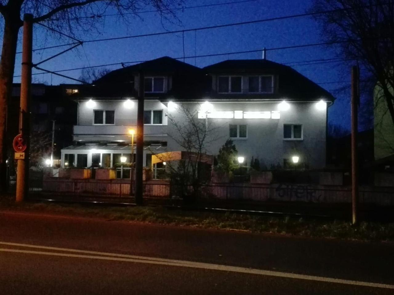 Hotel Restaurant 1000 Keulen Buitenkant foto